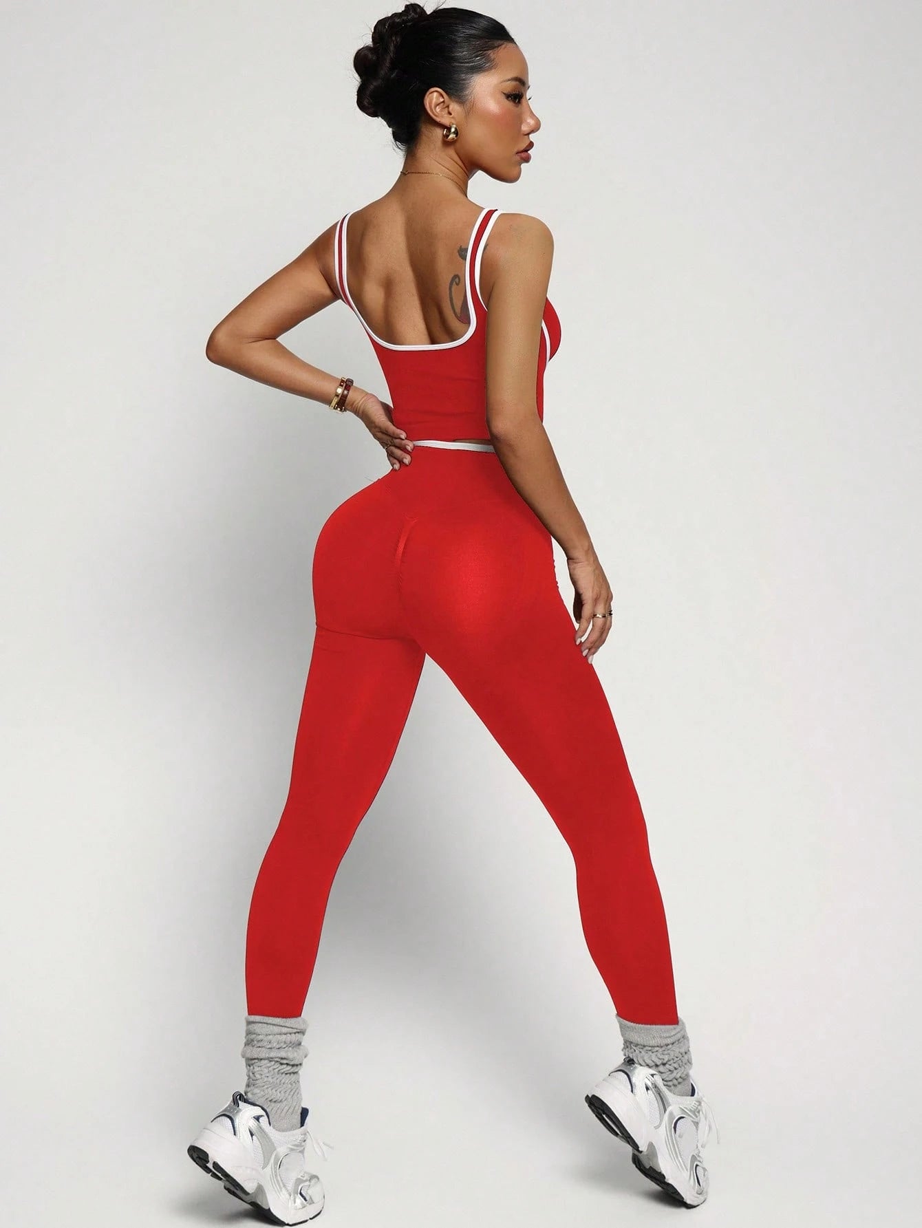 Women's Seamless Contrast Color Yoga Activewear Set