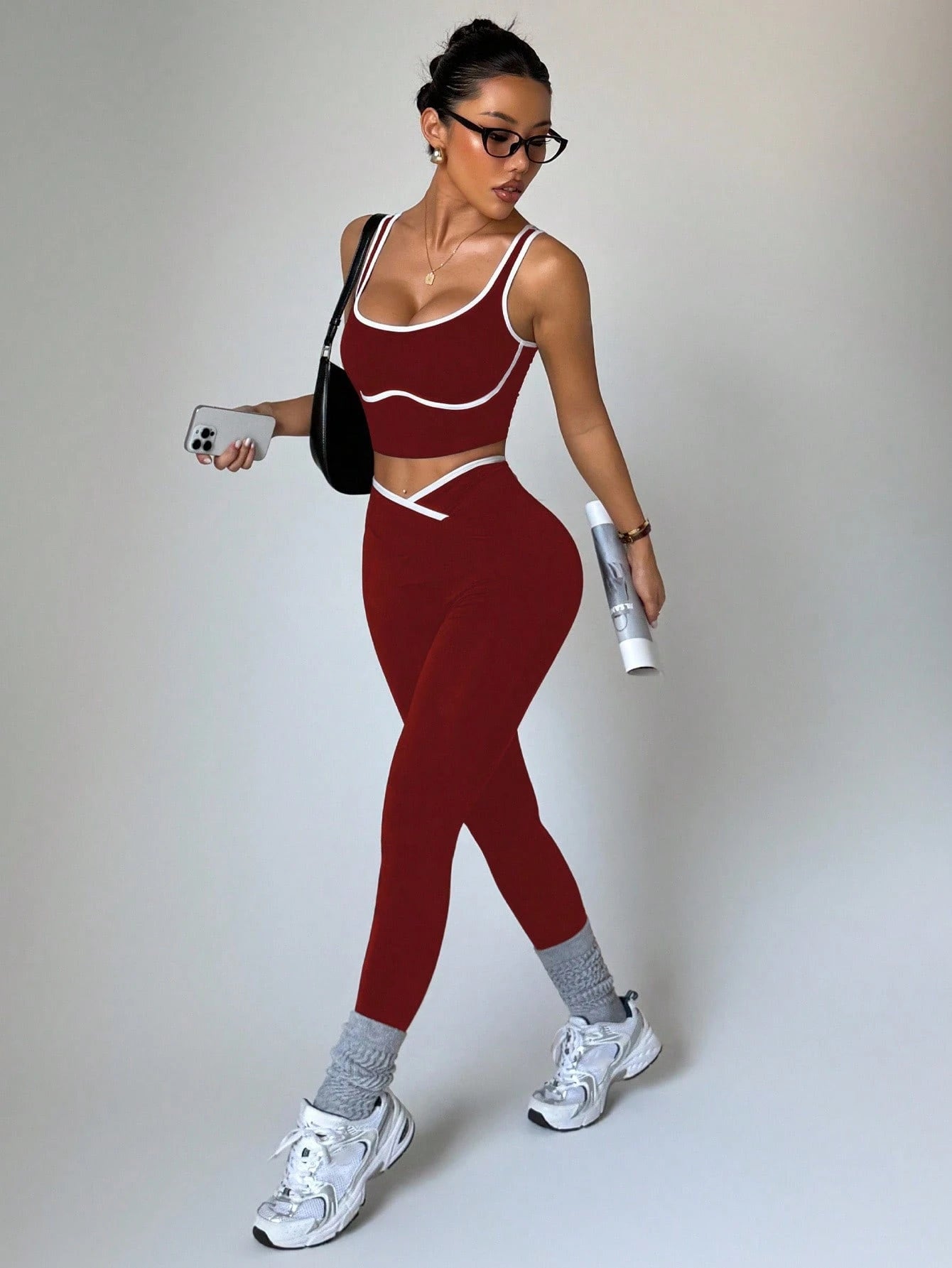 Women's Seamless Contrast Color Yoga Activewear Set Burgundy