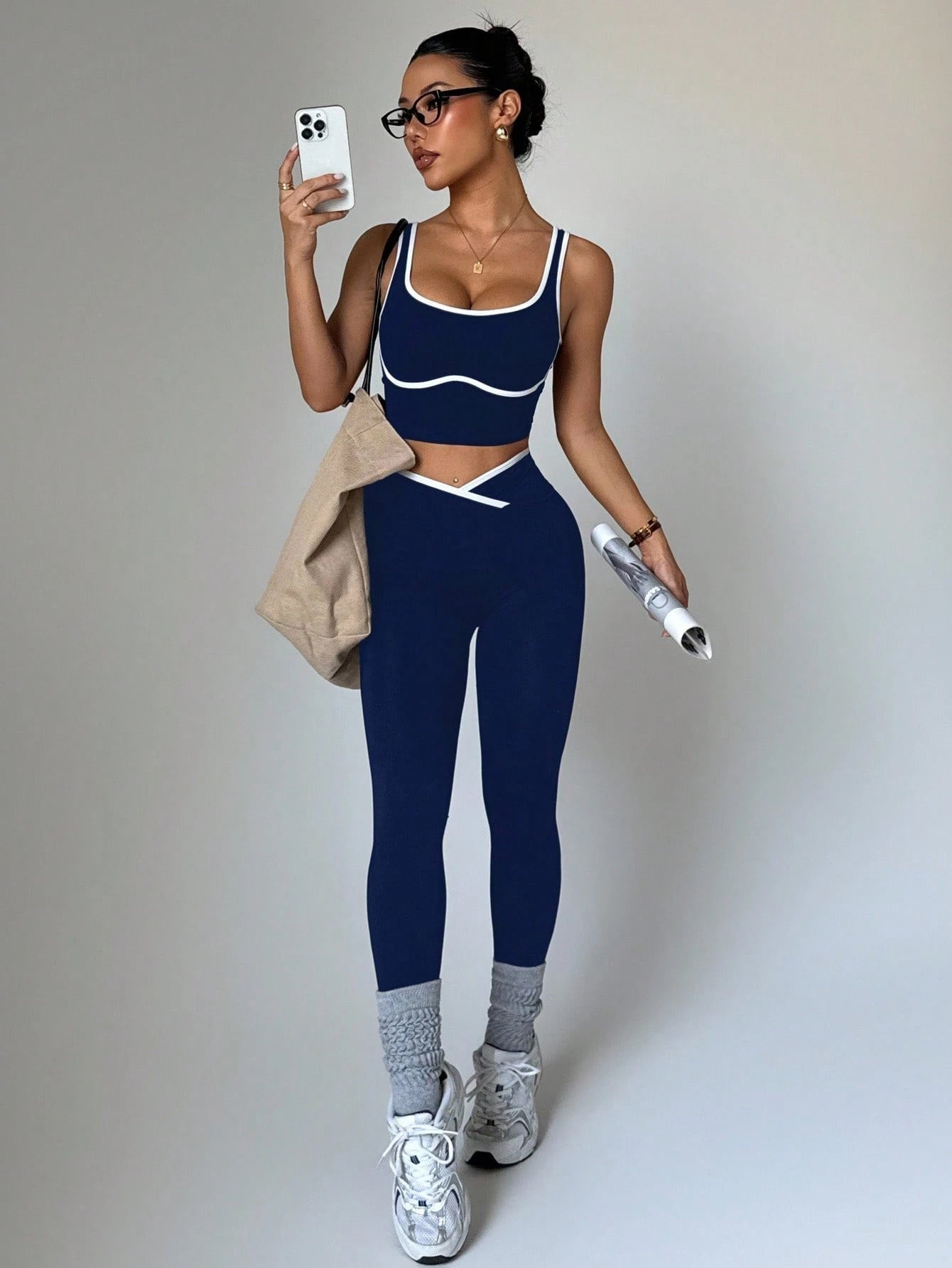 Women's Seamless Contrast Color Yoga Activewear Set Navy Blue