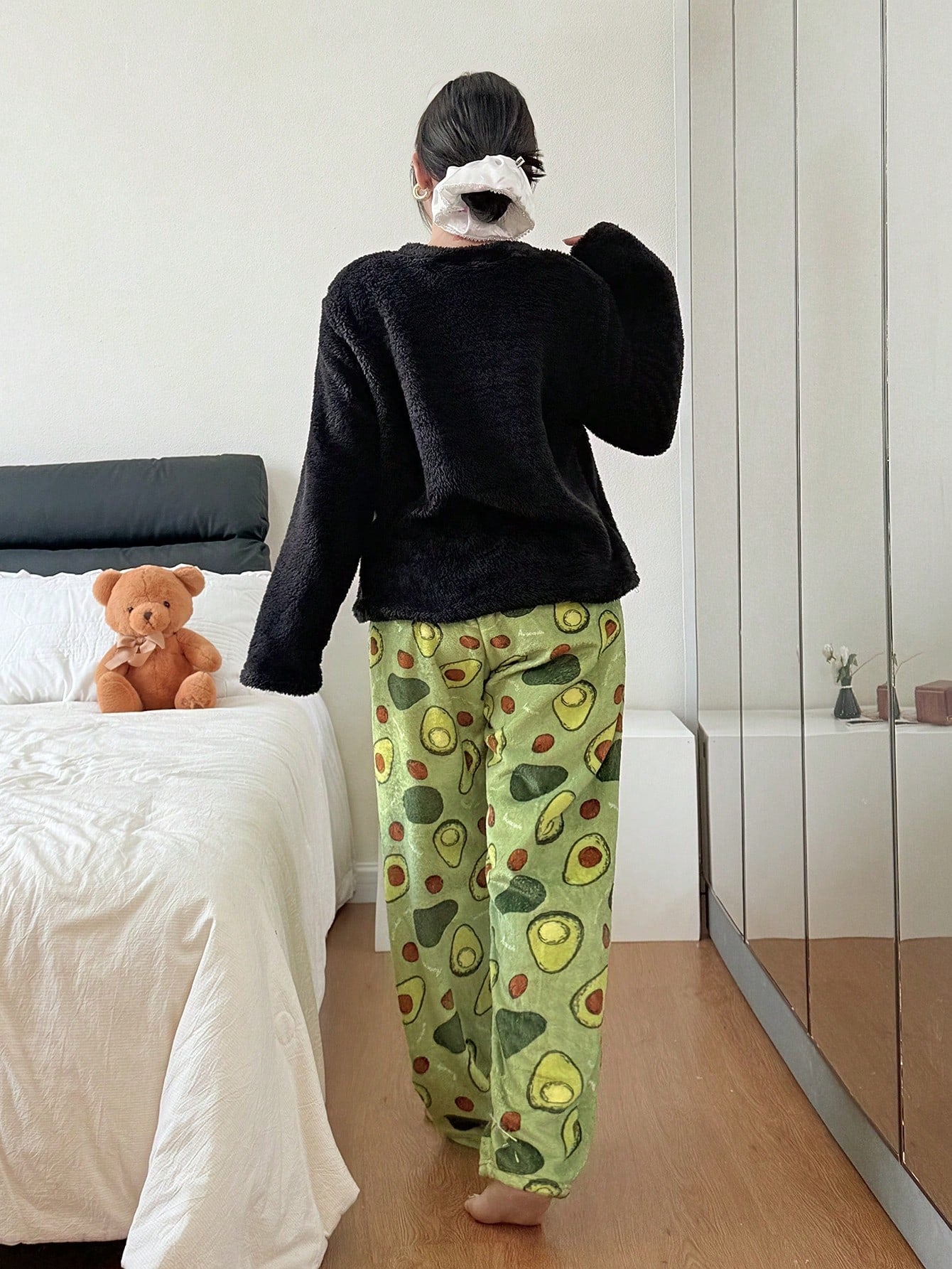Dream Adore Avocado Embroidered Fluffy Sweatshirt And Flannel Printed Pants