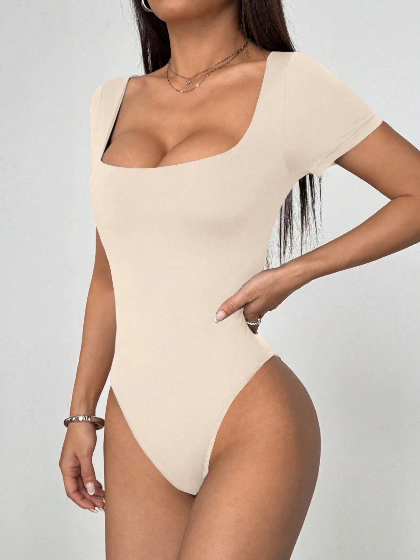 Women's Solid Color Slim Fit Simplistic Square Neck Short Sleeve Bodysuit