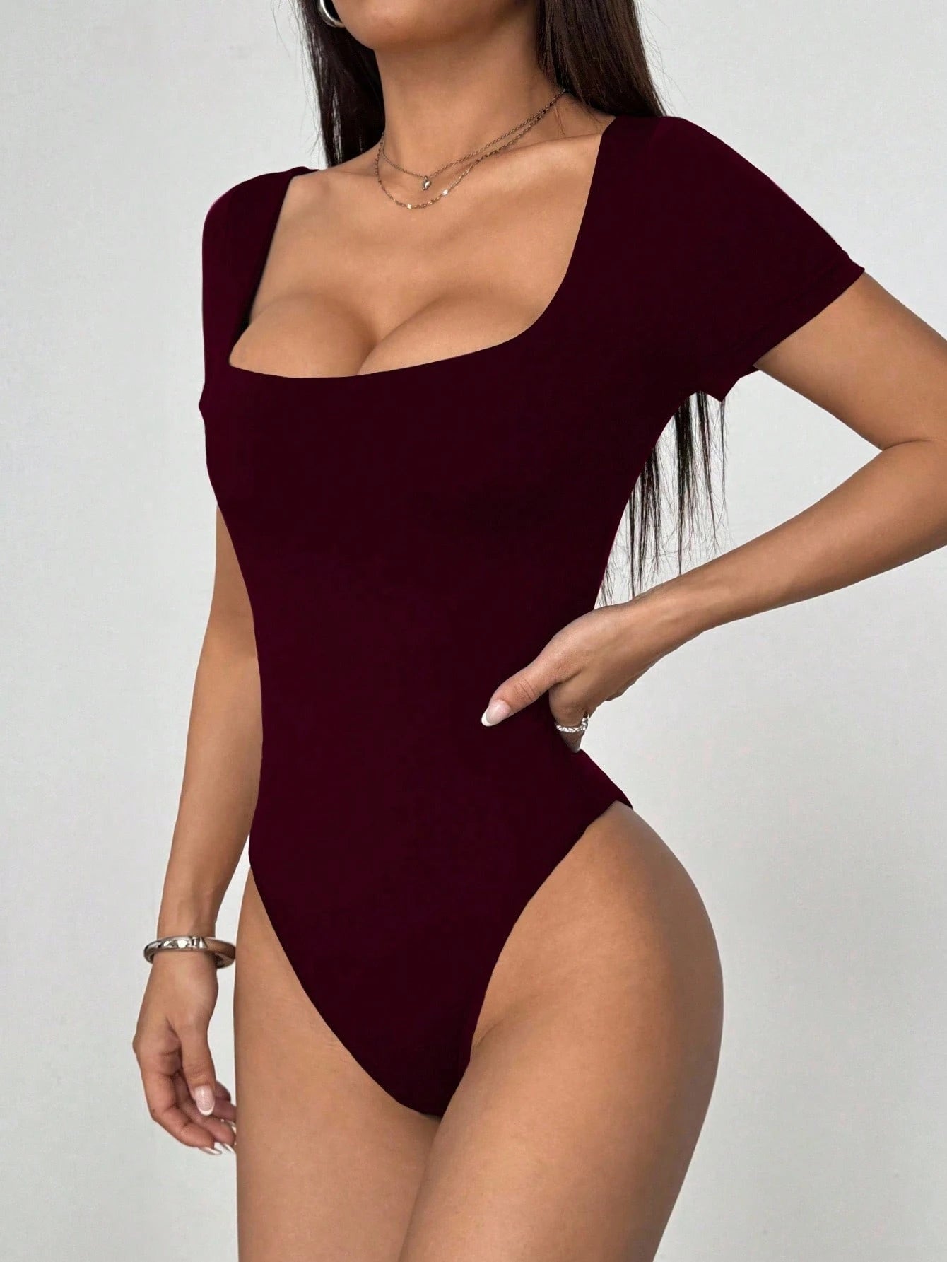 Women's Solid Color Slim Fit Simplistic Square Neck Short Sleeve Bodysuit