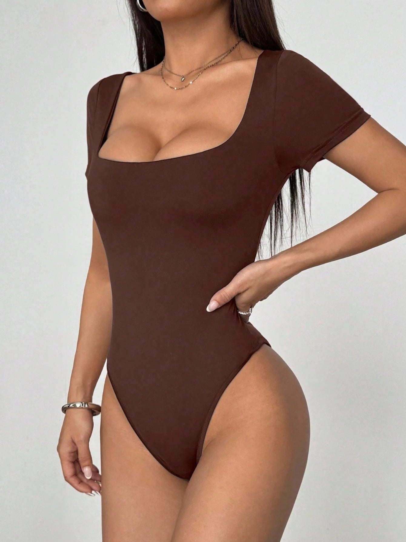 Women's Solid Color Slim Fit Simplistic Square Neck Short Sleeve Bodysuit