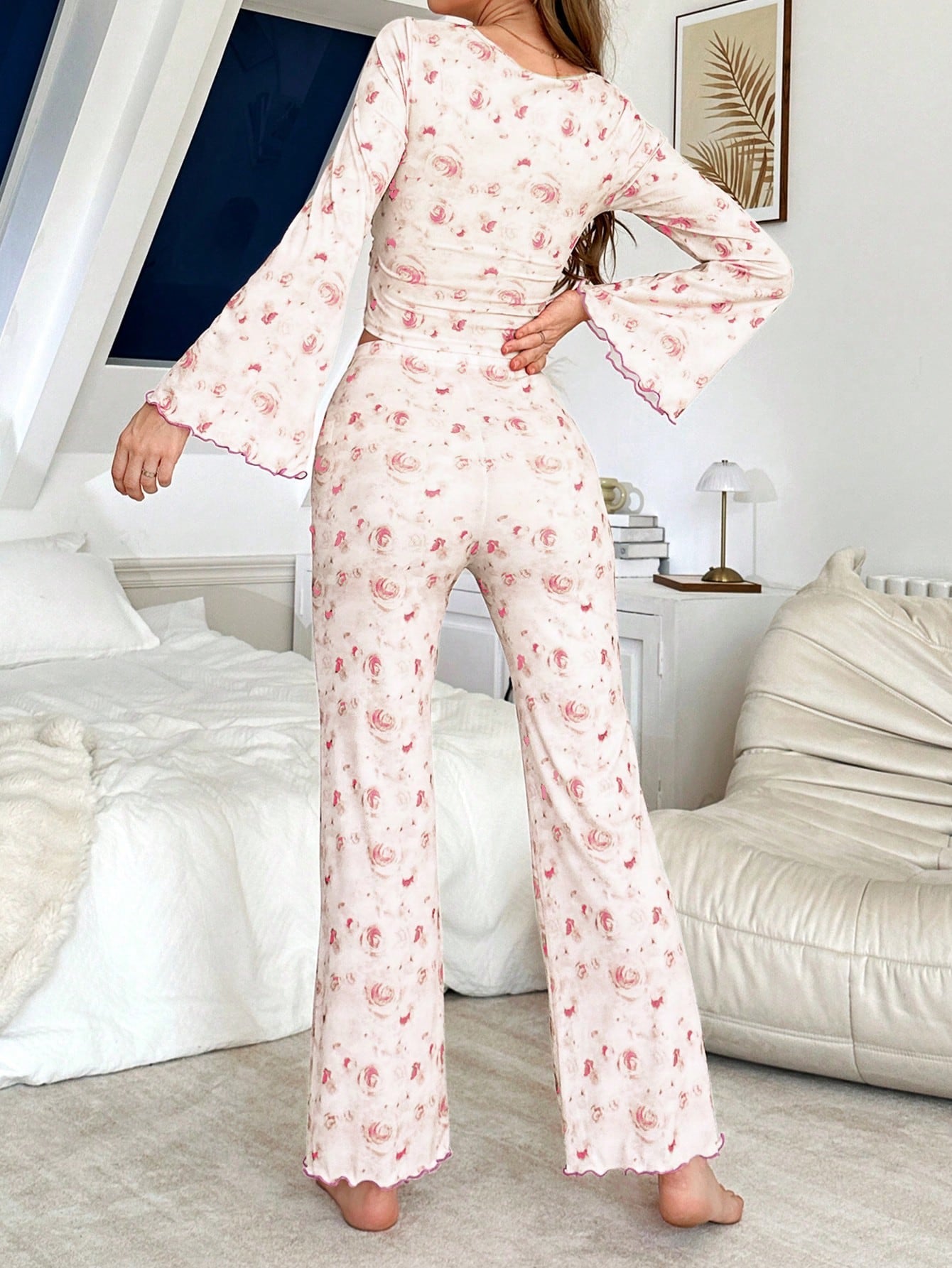 Floral Print Ruched Flare Cuff Sleeve Sleepwear Set