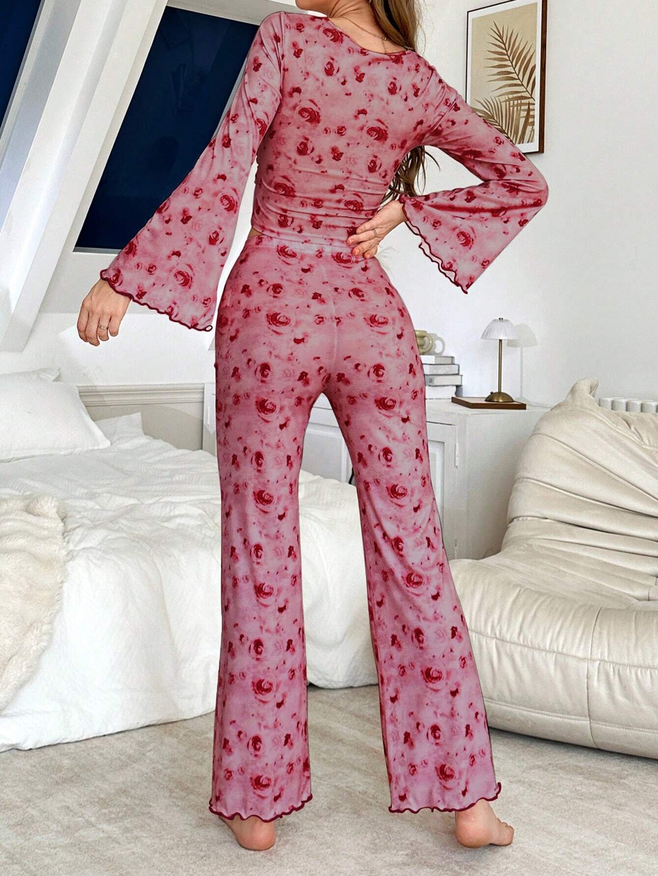 Floral Print Ruched Flare Cuff Sleeve Sleepwear Set