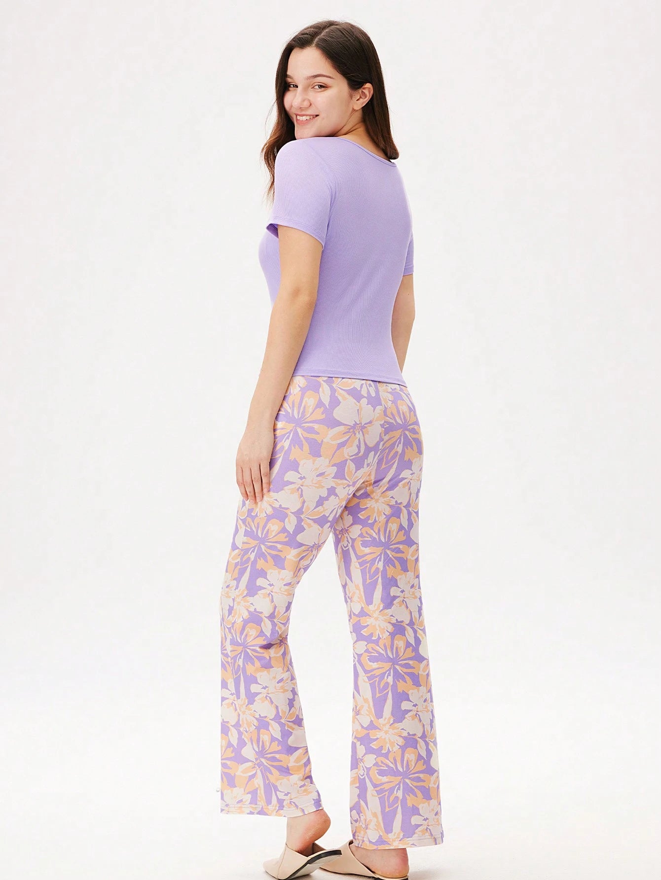 Basic Henley T-Shirt & Patterned Pants