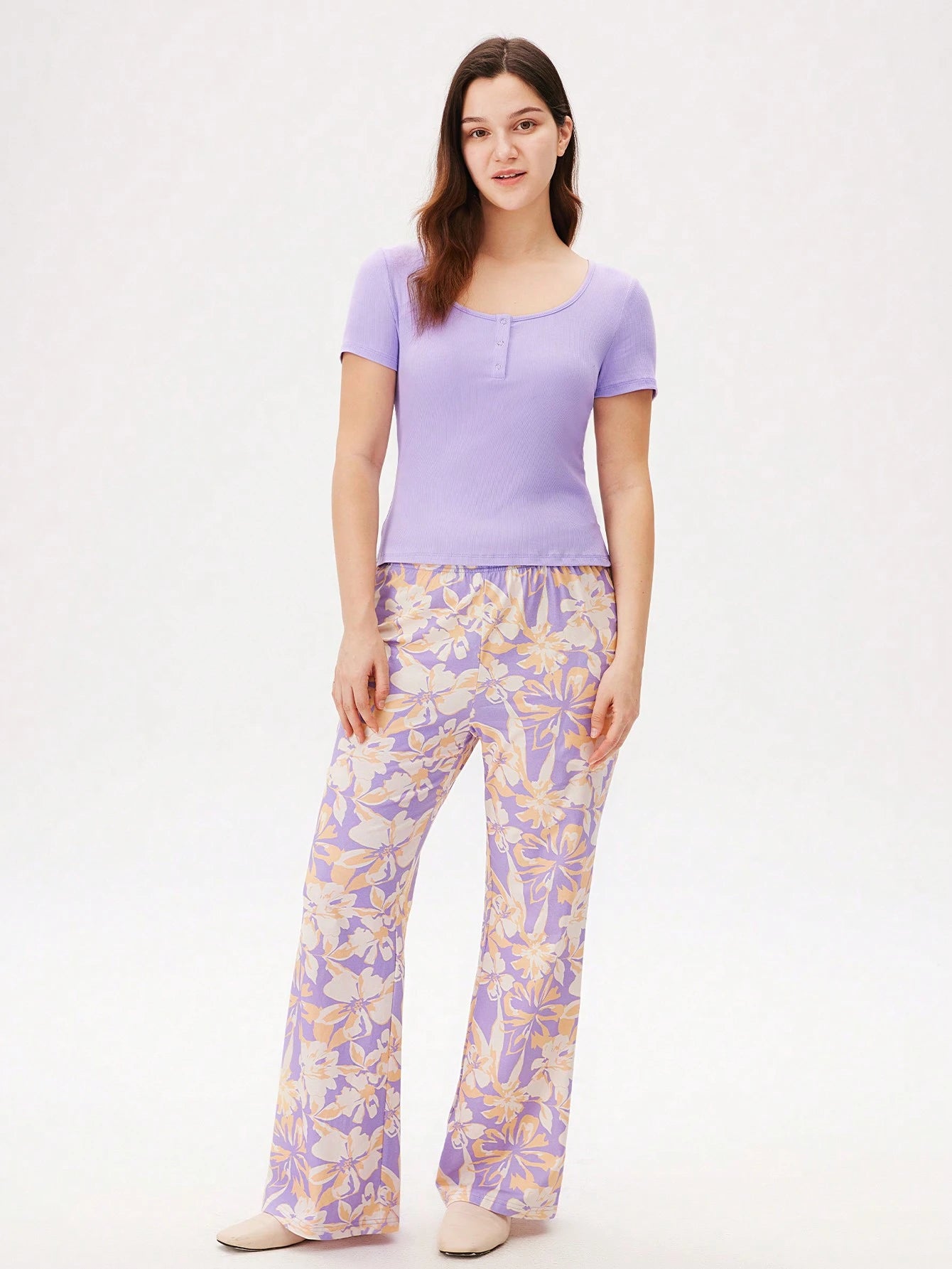 Basic Henley T-Shirt & Patterned Pants