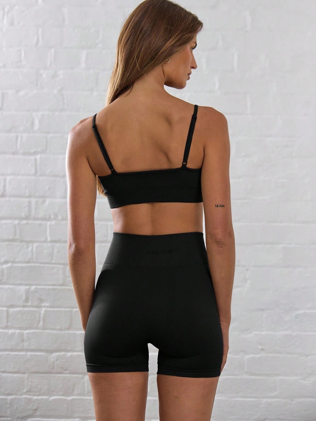 Musera Sport Ribbed Waist Contour Workout Set