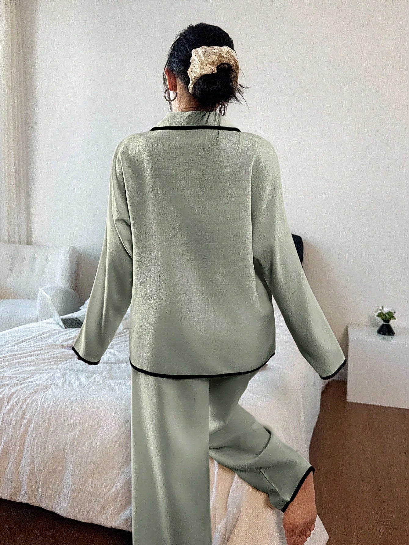 Contrast Trim Lapel Loose Long Sleeve Pajama Set