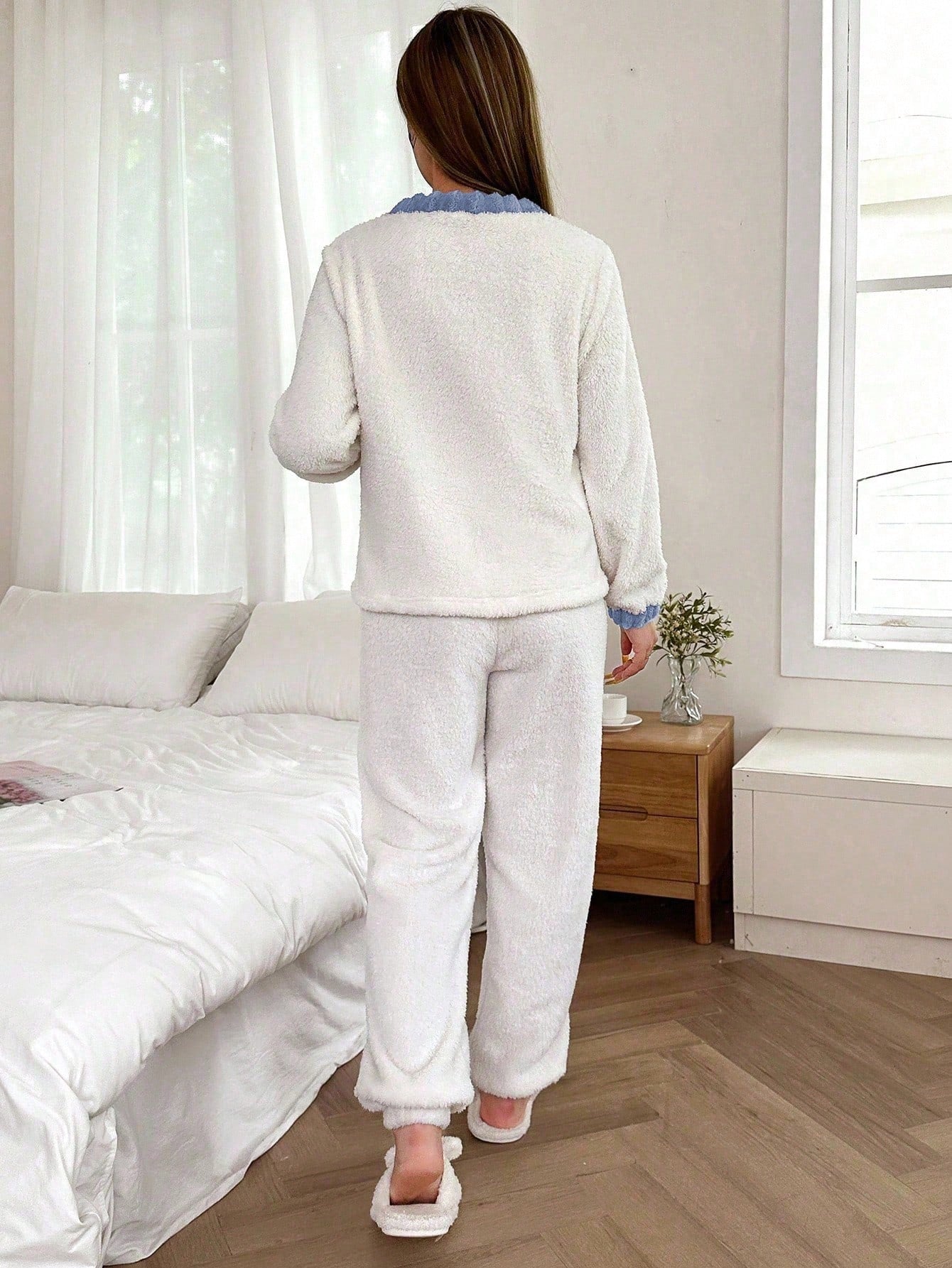Pocket Bowknot Tulip Embroidery Contrast Trim Long Sleeve Top & Pants Fluffy Pajama Set