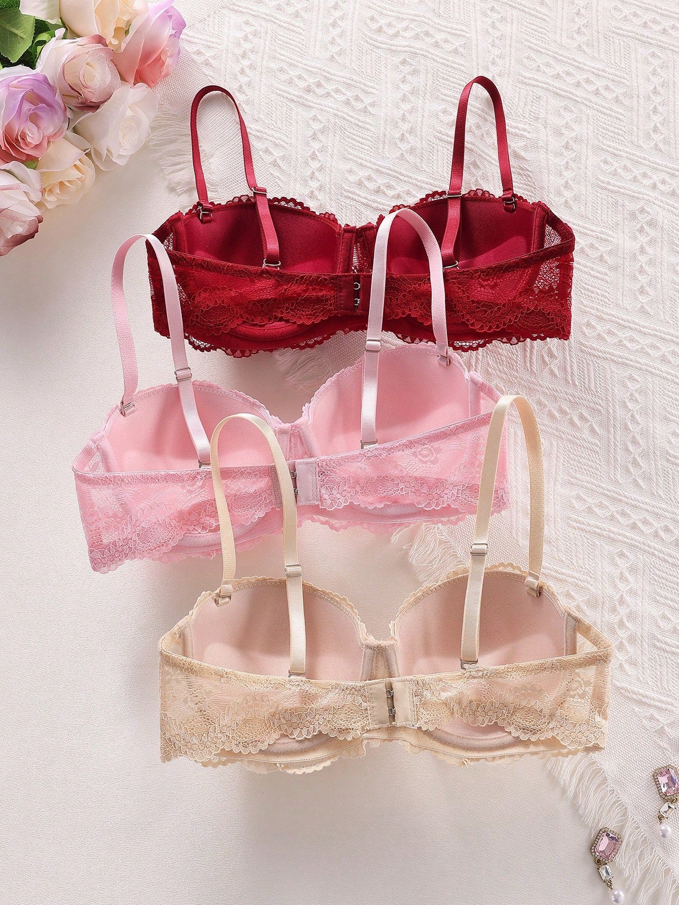 Women Lace Trim Wire-Free Push Up Bra With Non-Removable Pads