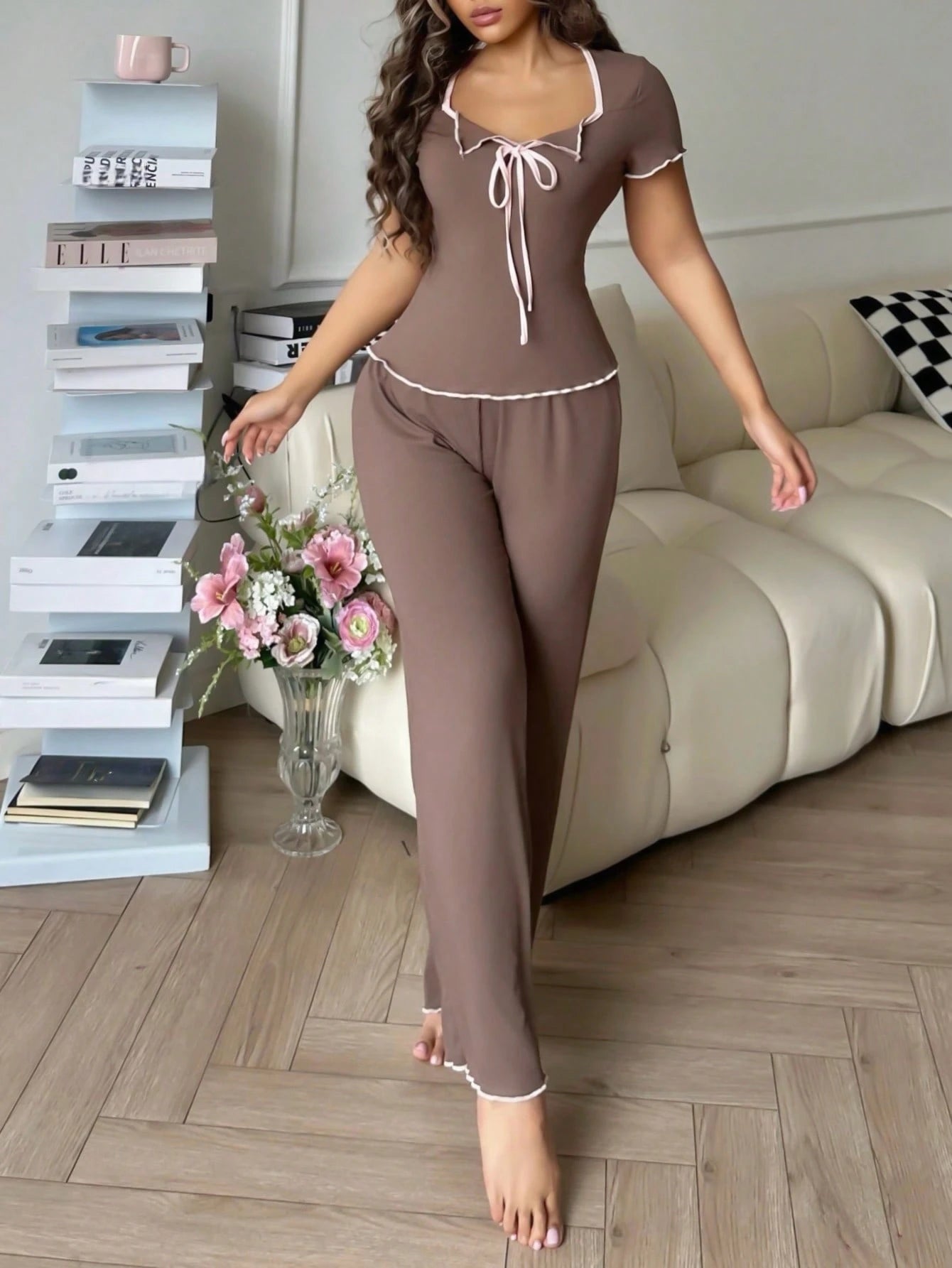 Casual Contrast Color Short Sleeve Top & Pants