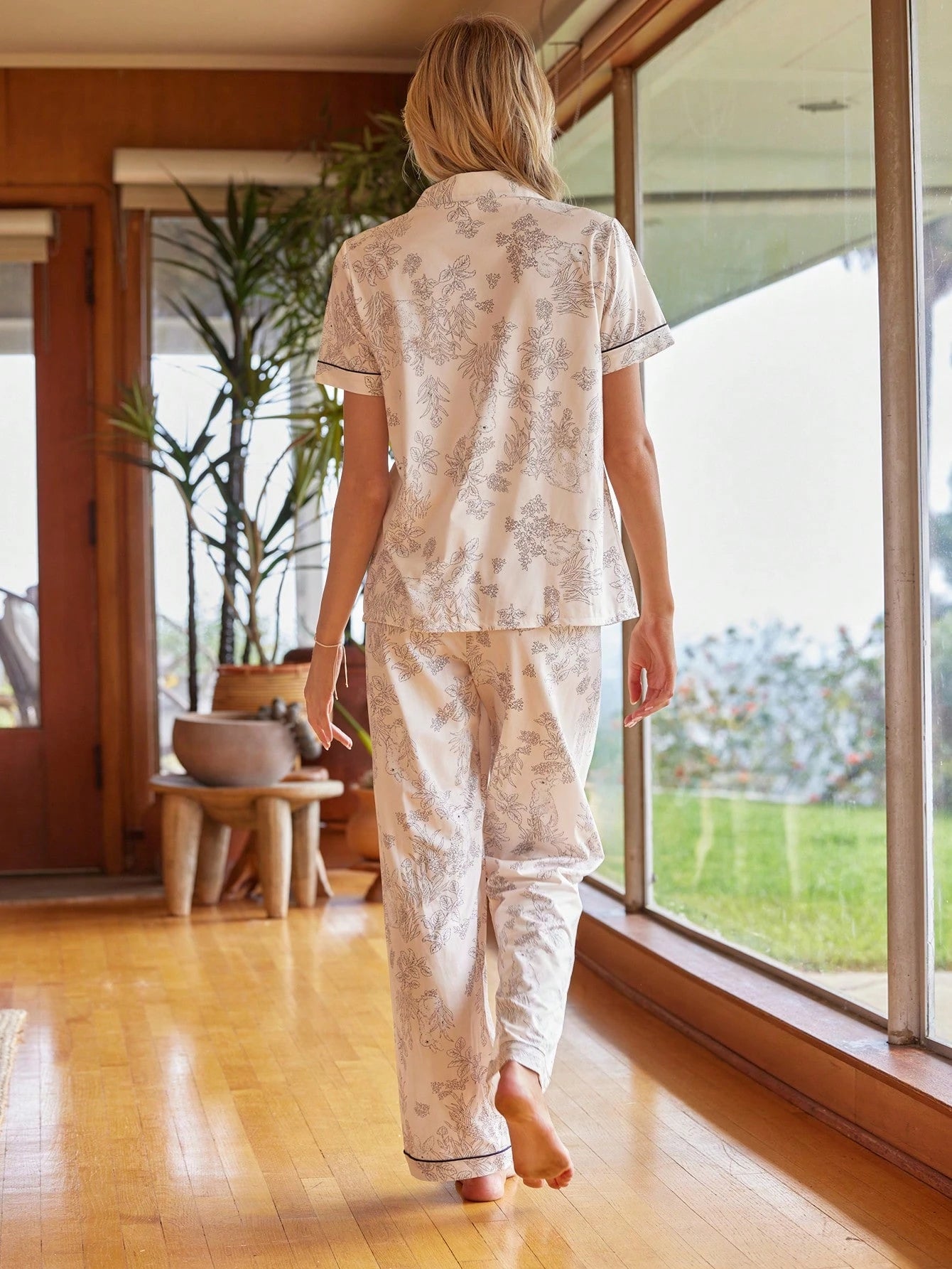 Floral Tree Rabbit Print Short Sleeve Pants Collar Pajama Set