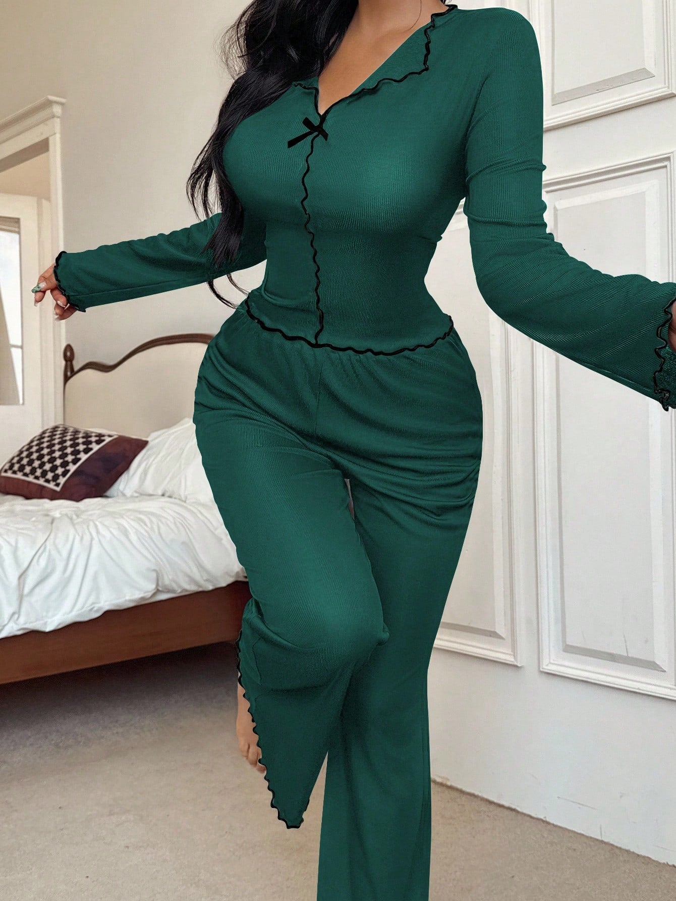 Contrast Trim Slim Fit Long Sleeve Top & Pants Pajama Set