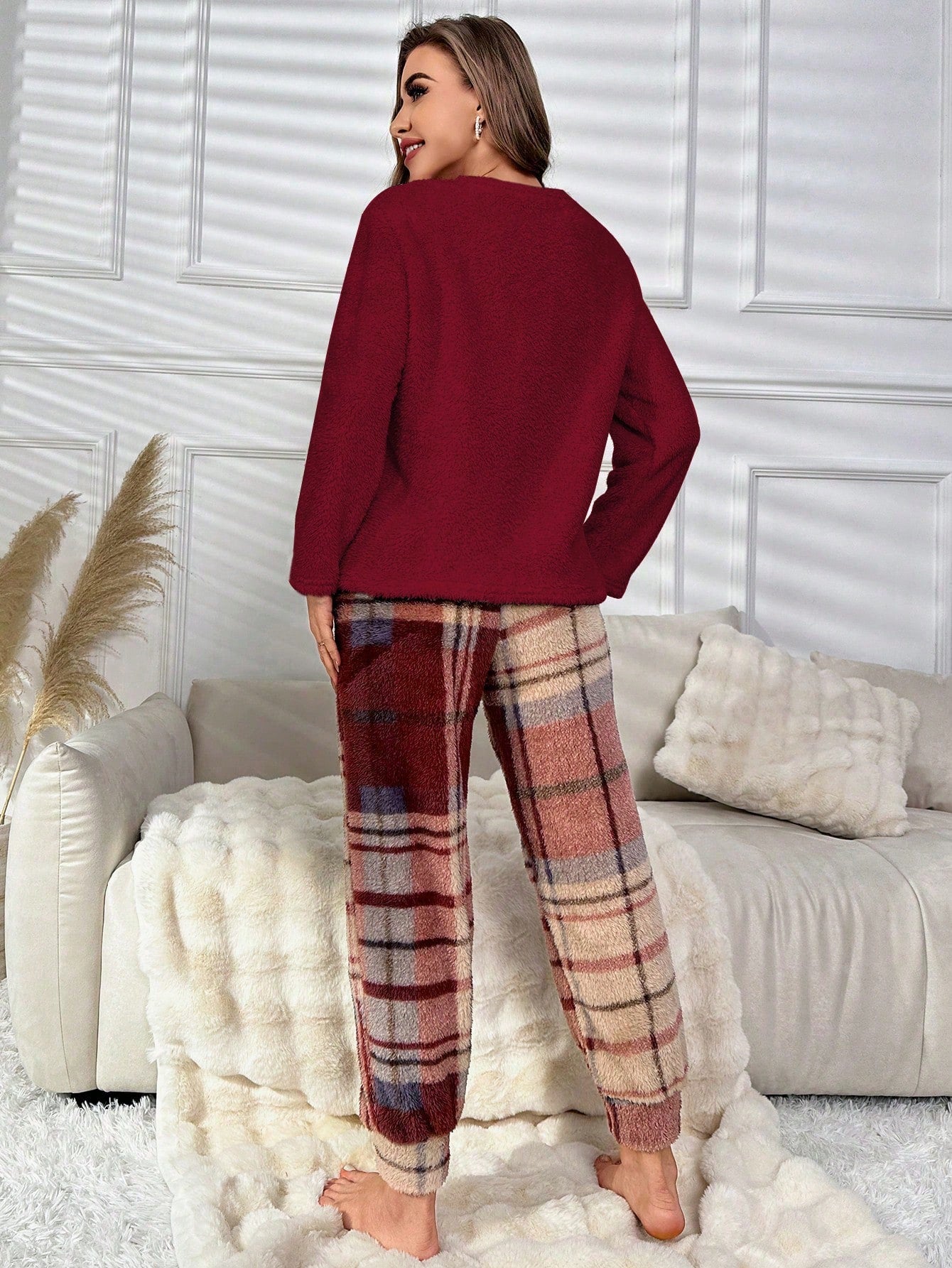 Women's Cartoon Bear Embroidery Crew Neck Long Sleeve Top And Patch Fleece Pants