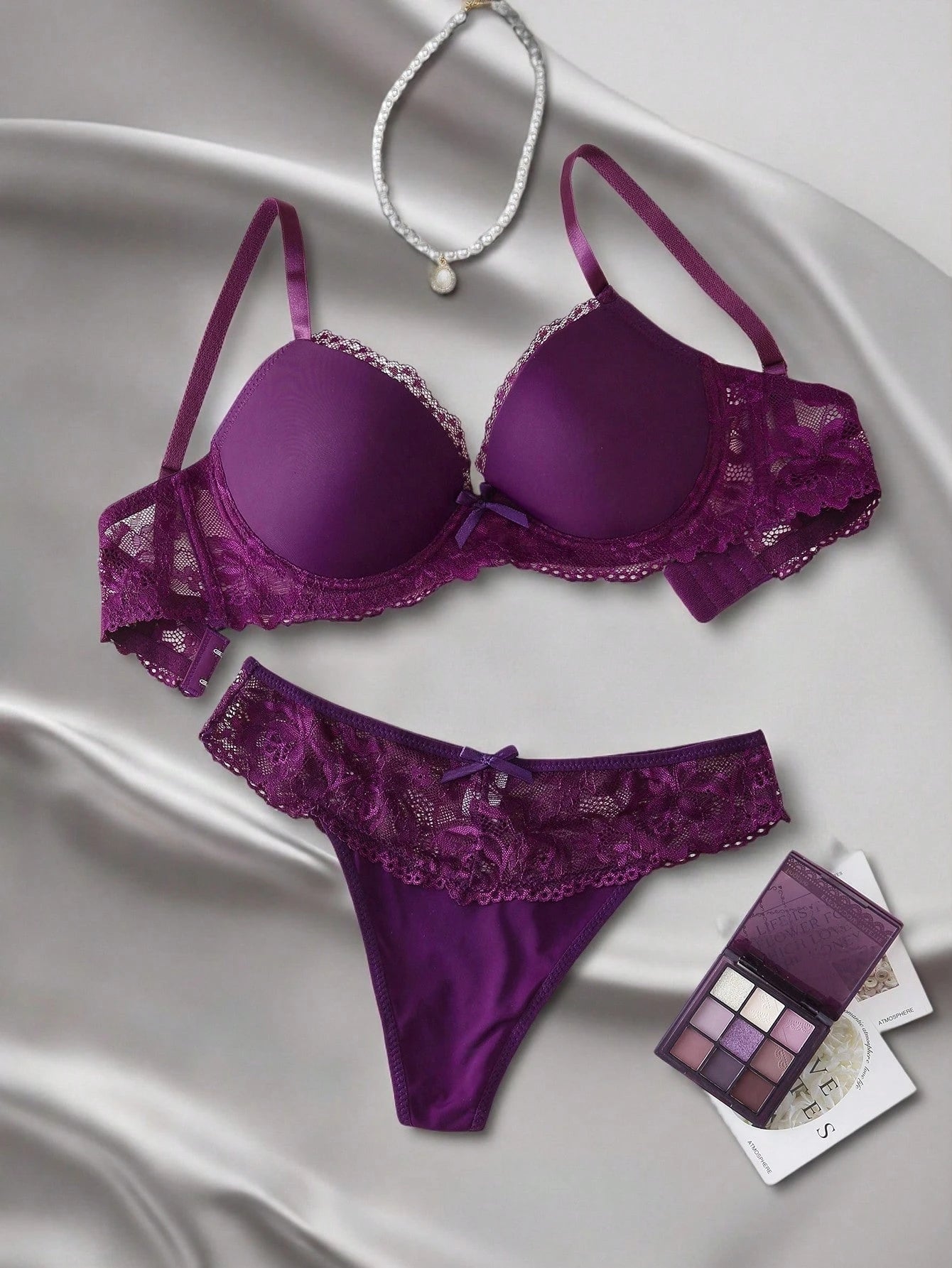 Women's Underwire Lace Trim Bow Decor Bra And Panty Set