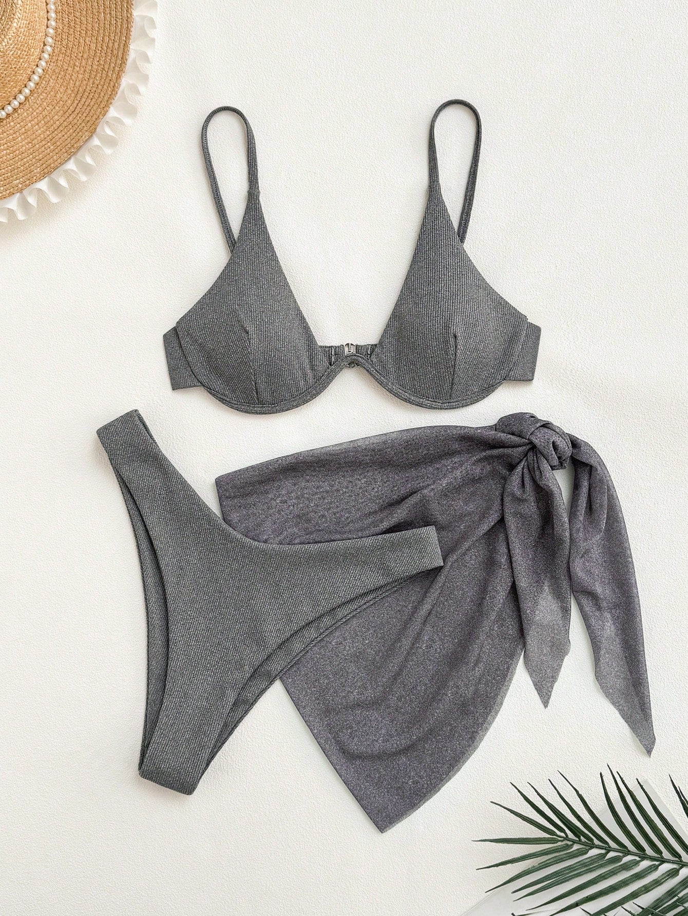 Women's Solid Color Halter Neck Simple Spaghetti Strap Bikini Swimsuit Set