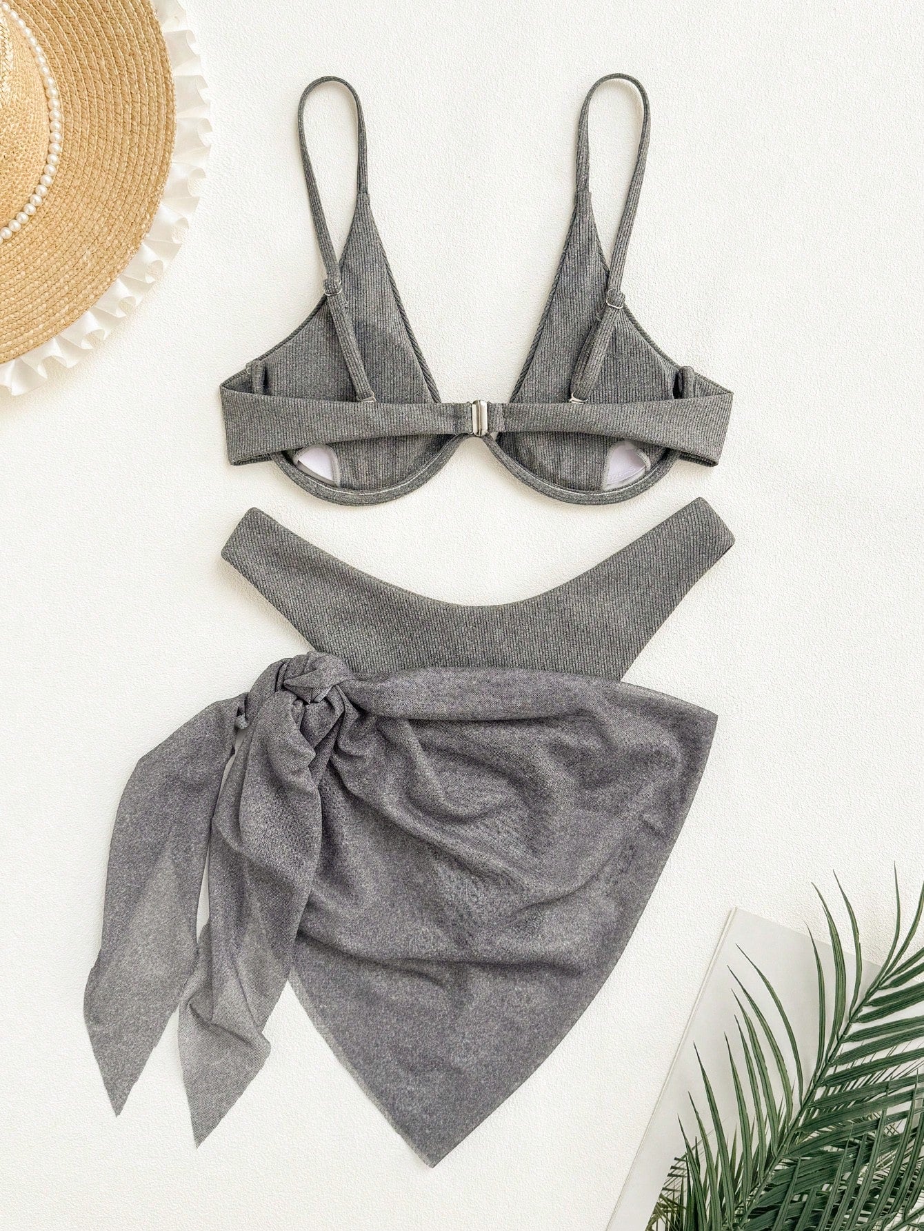 Women's Solid Color Halter Neck Simple Spaghetti Strap Bikini Swimsuit Set