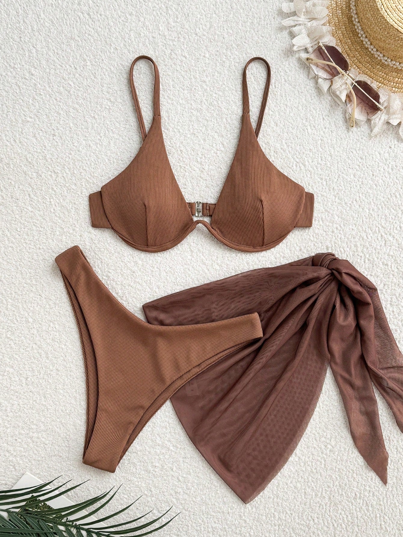 Women's Solid Color Halter Neck Simple Spaghetti Strap Bikini Swimsuit Set