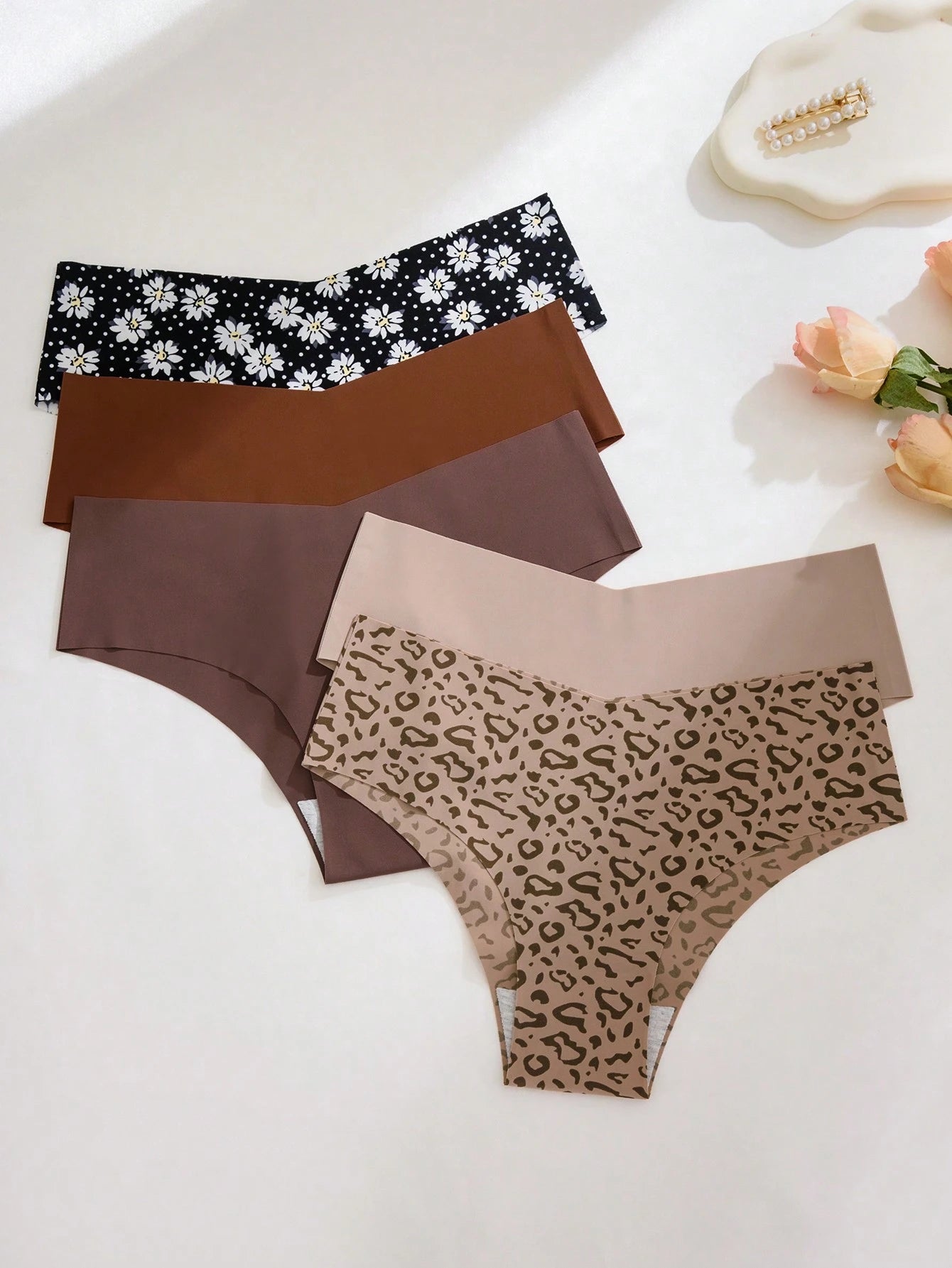 5pcs/Pack Women's Seamless Adhesive Breathable Sexy Bikini Briefs