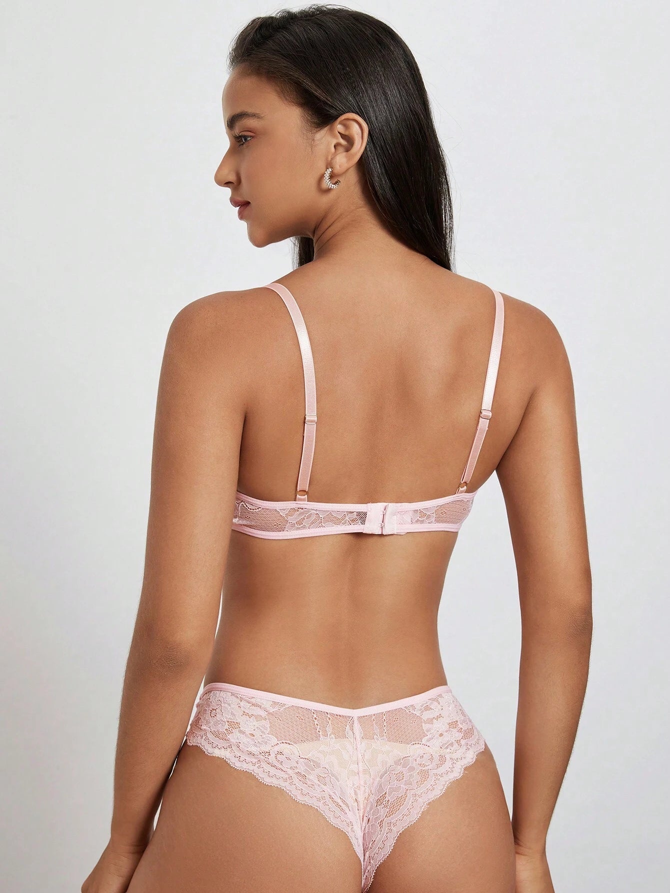 DesireSculpt Floral Lace Underwire Bra &amp; Panty Lingerie Set