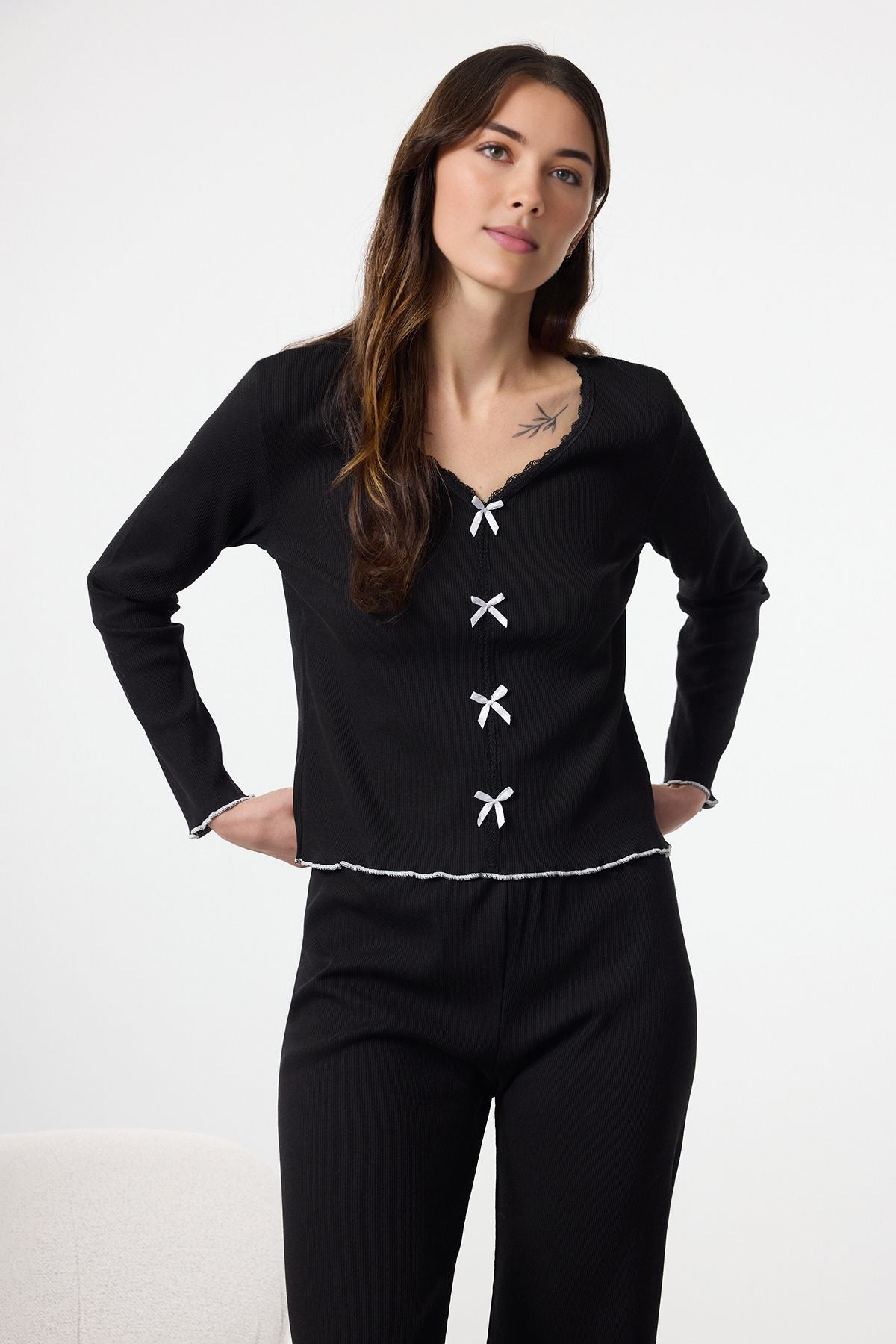 Ecru Cotton Lace and Ribbon/Bow Detail Ribbed Knitted Pajamas Set