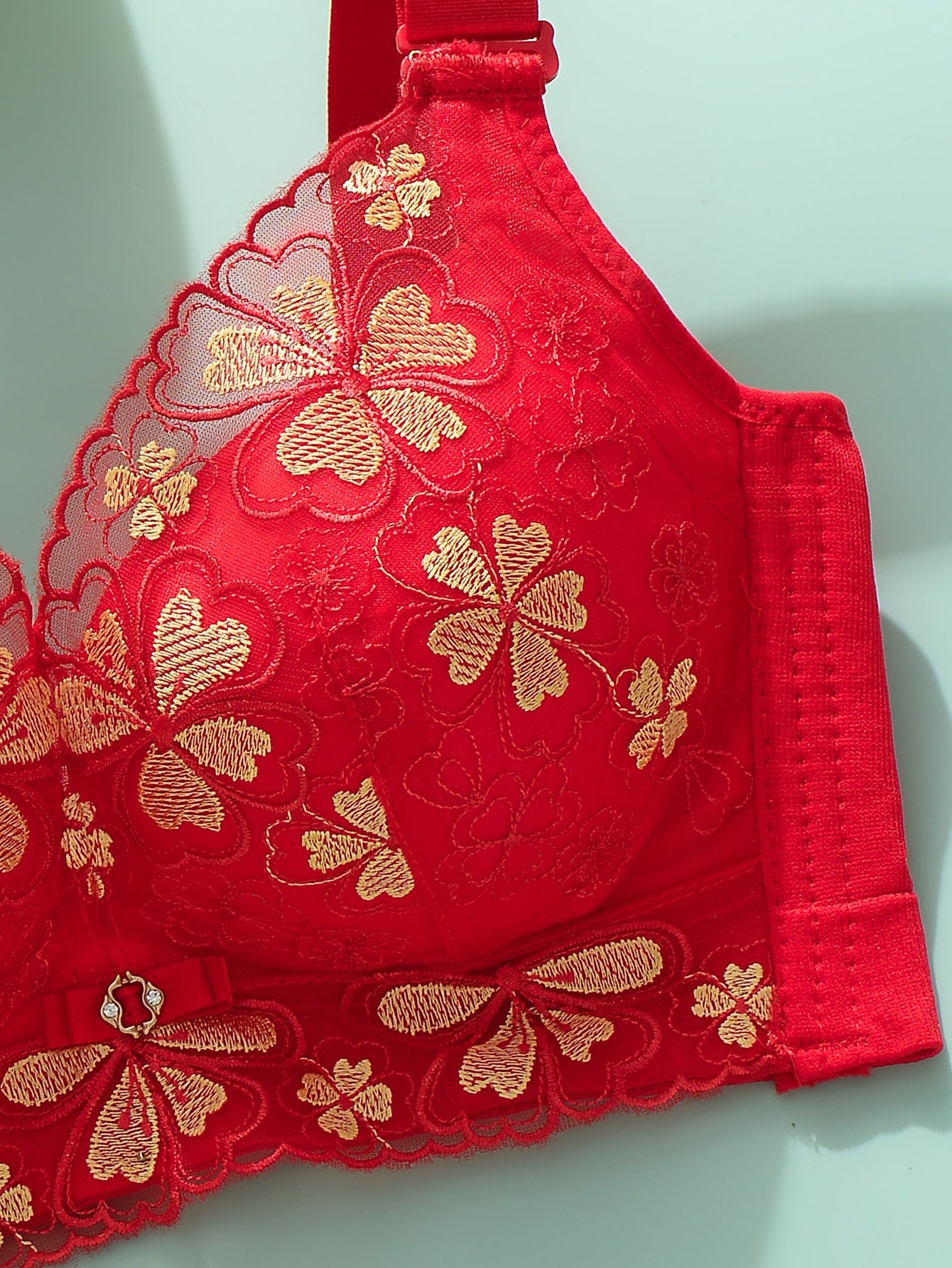 New Women's Underwear Thickened Push-up Embroidery Bra, No Steel Ring Design &amp; Side Gathering, Anti-sagging &amp; Adjustable, Sexy