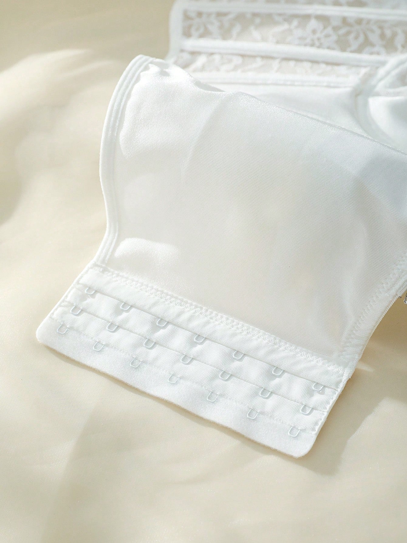 Contrast Lace Underwire Bra