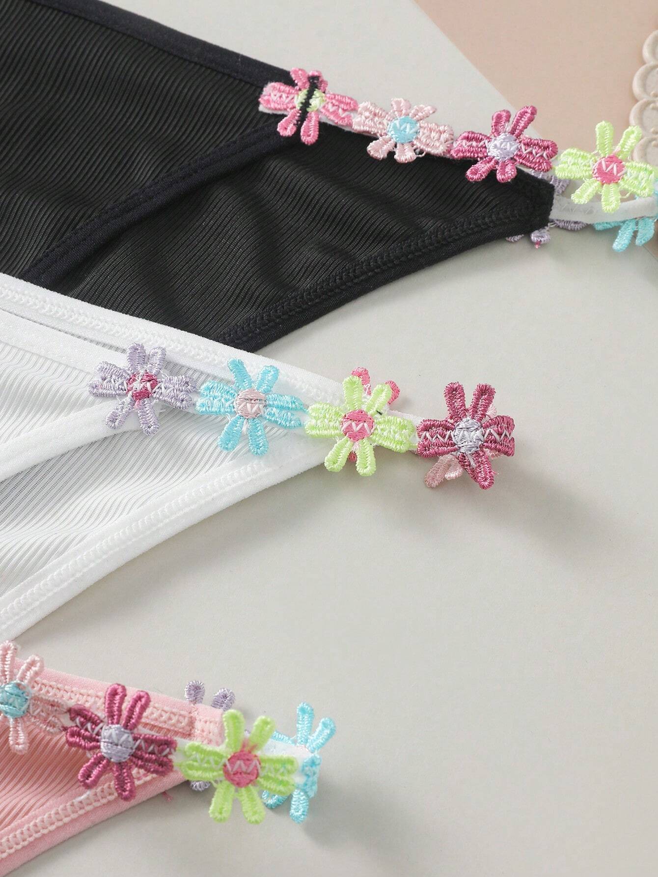Eraneu 3pcs/Set Women's Floral Embroidery Triangle Panties