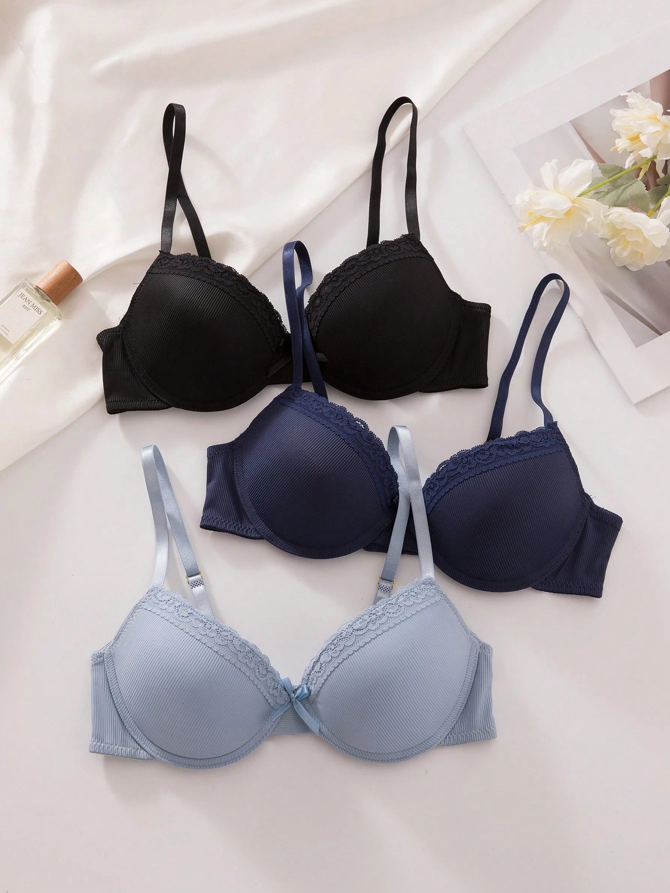 3pcs/Set Women's Simple Casual Gather Lightly Padded Underwire Bra Multicolor 4