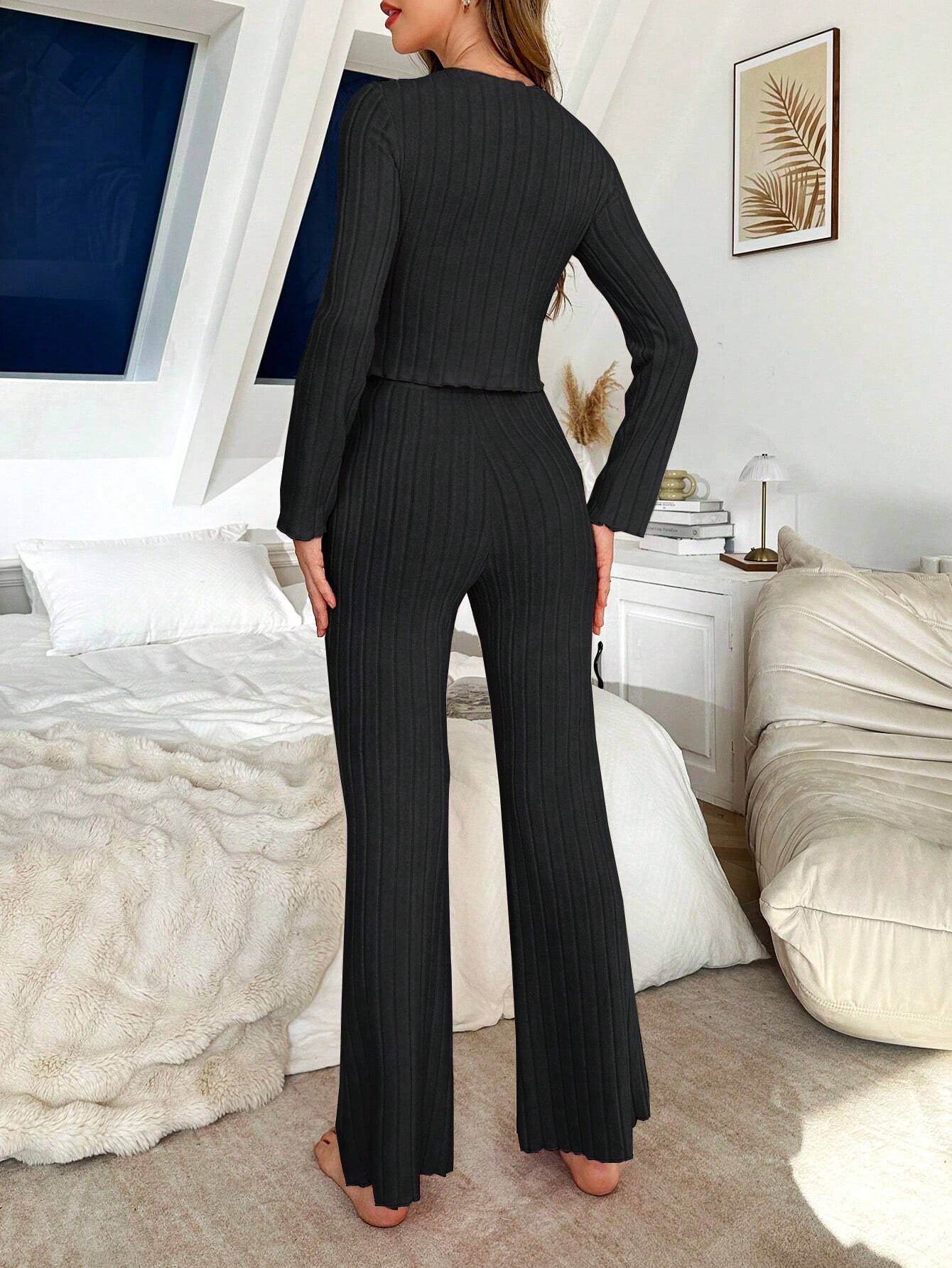 1set Women Solid Color Fleece V-Neck Fitted Long Sleeve Top And Pants Pajama Set