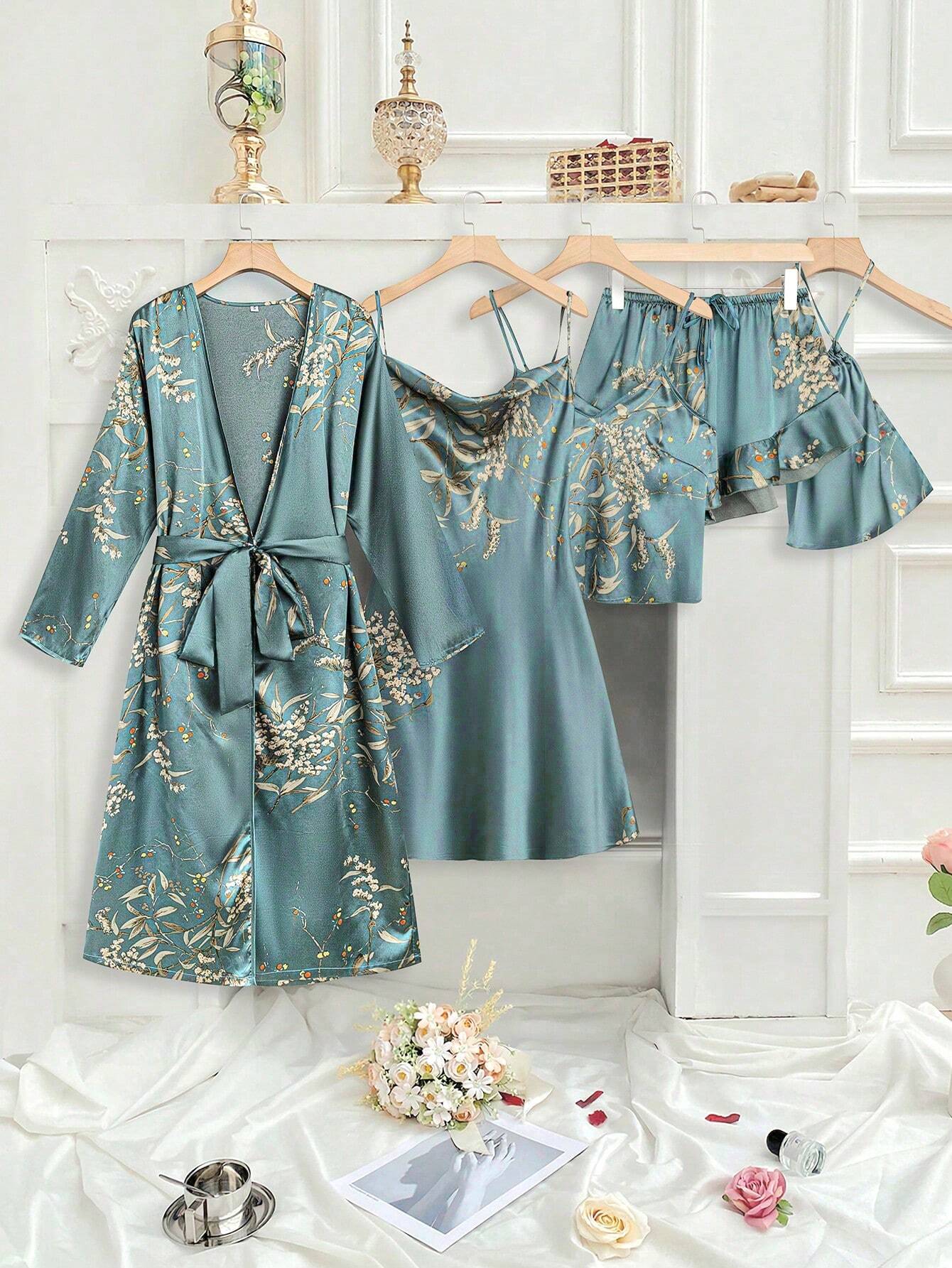 LuxeNights 5pcs/Set Silk-Like Flower Print Camisole Top &amp; Shorts &amp; Dress &amp; Robe &amp; Storage Bag Green