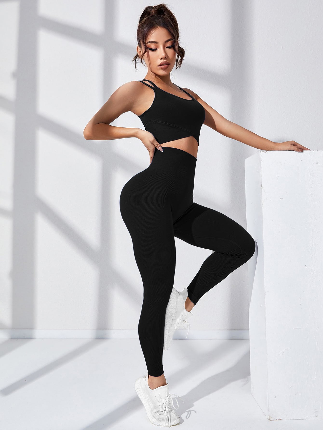 Yoga Basic 2pcs Seamless High Stretch Yoga Set Sports Suit Crisscross Cami Tummy Control Bubble Butt Push Up Leggings