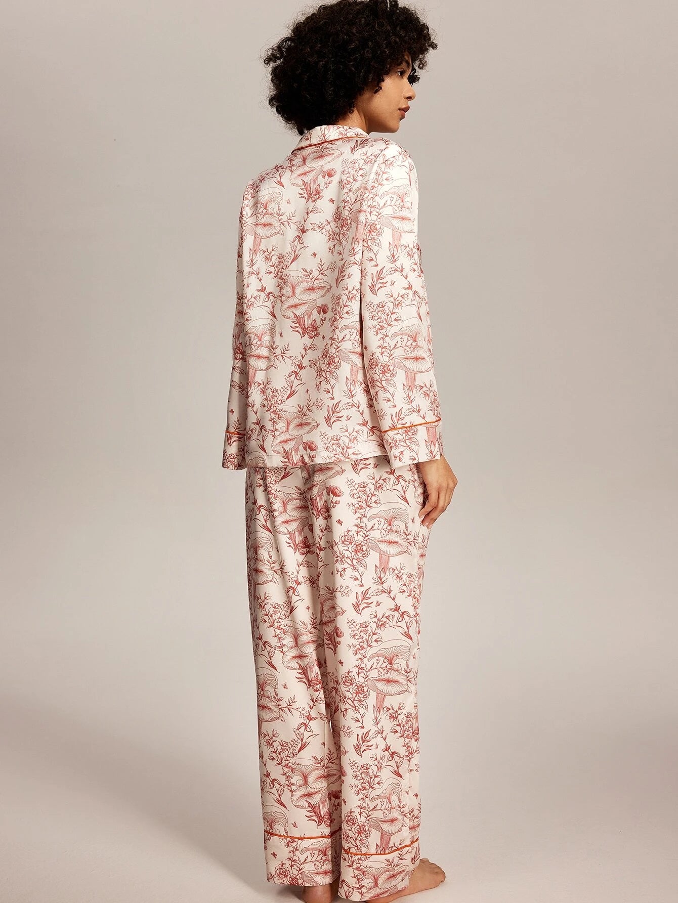 LUVLETTE Floral Pattern Satin Long Pajama Sets