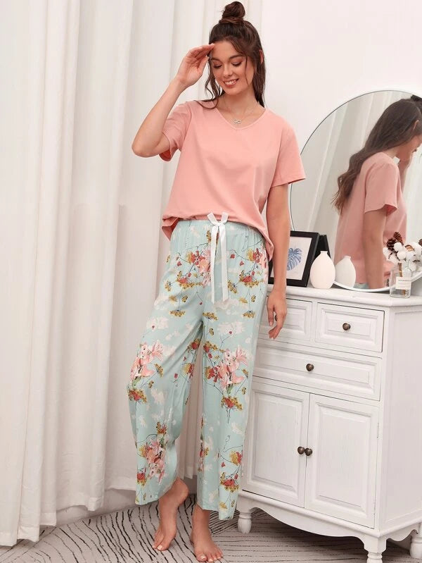 V Neck Tee &amp; Bow Front Floral Print Pants PJ Set