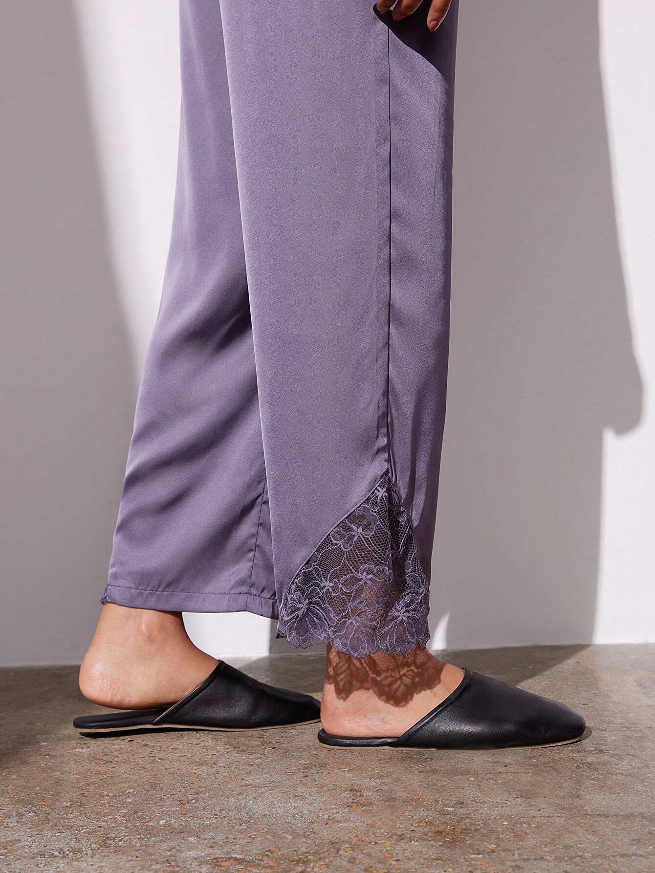 LUVLETTE Christmas Geometric Print Lace Lined Button Up Pajama Set