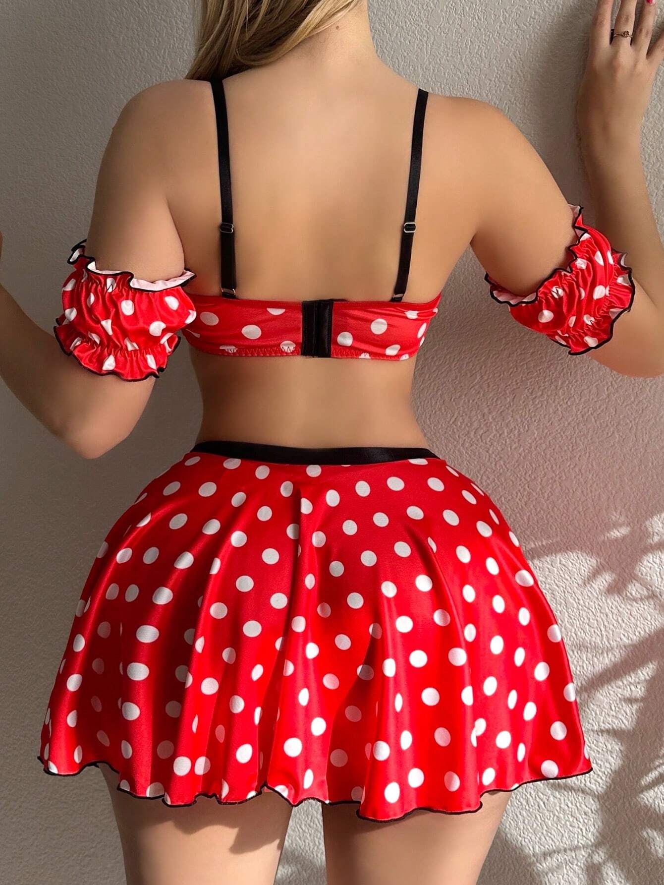 Women's Sexy Lingerie 4pcs/Set (Underwire Bra, Thong, Mini Skirt And 2 Wristbands) / 5pcs/Set