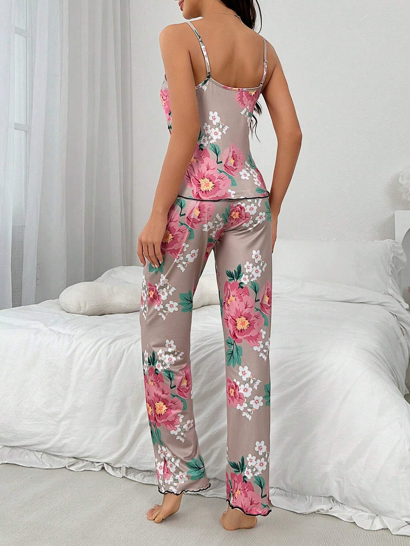 Floral Printed Cami &amp; Long Pants Pajama Set
