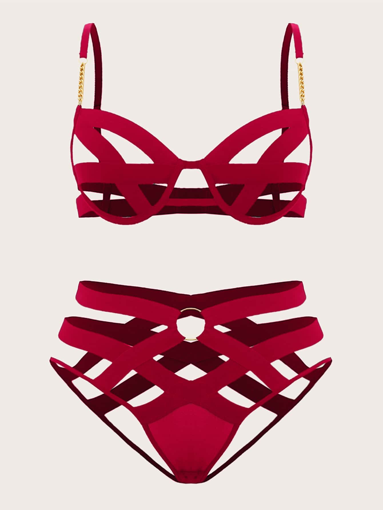 Plus O-ring Cut Out Chain Detail Underwire Lingerie Set